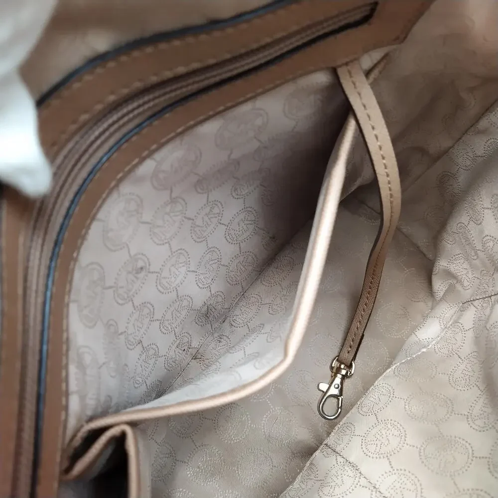 Michael Kors Jet Set Beige Leather Double Handles Zipper Tote Shoulder Bag - Picture 12 of 16